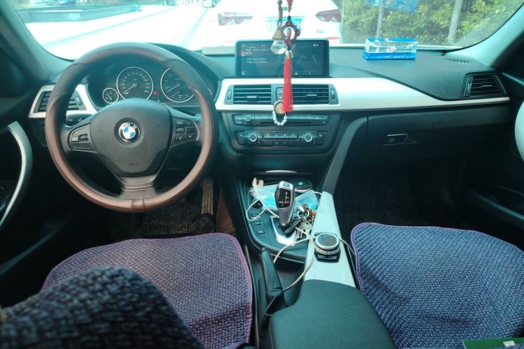 Used BMW 3 Series 2015 320Li Fashion Model Center Console