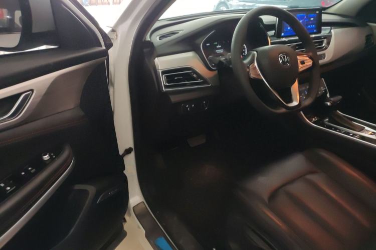 Used Changan CS75 2020 280T DCT Luxury Model China VI Standard