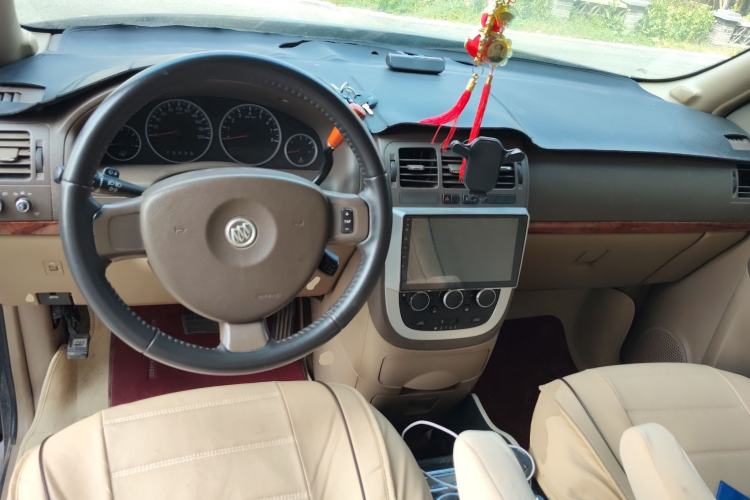 Used Buick GL8 2011 2.4L LT Executive Edition
