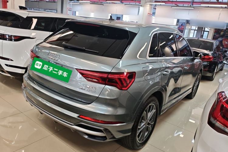 Used Audi Q3 2021 40 TFSI Fashion Dynamic Model
