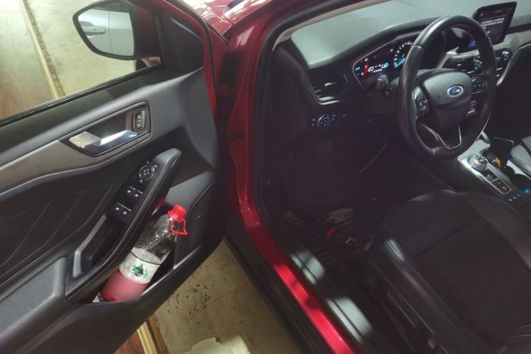 Used Ford Focus 2019 Sedan EcoBoost 180 Automatic Trend Edition