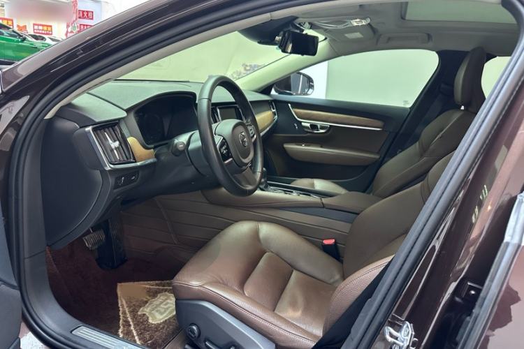 Used Volvo S90 2020 T5 Zhiyi Luxury Edition