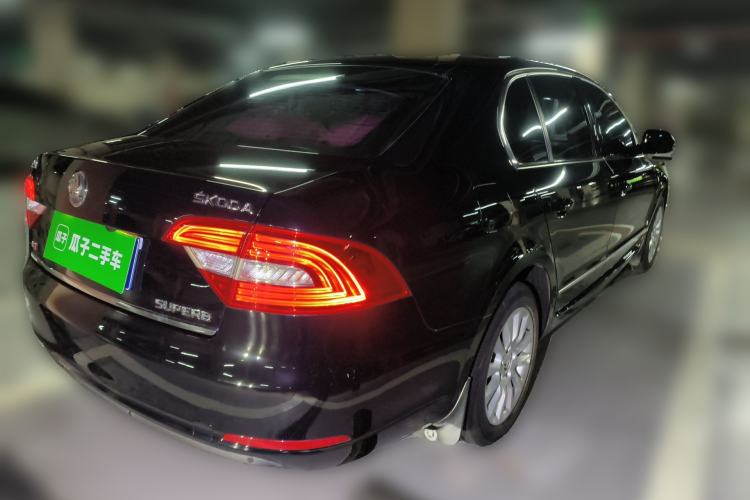 Used Skoda Superb 2013 1.8TSI Automatic MingShi Edition Rear Right 45 Deg