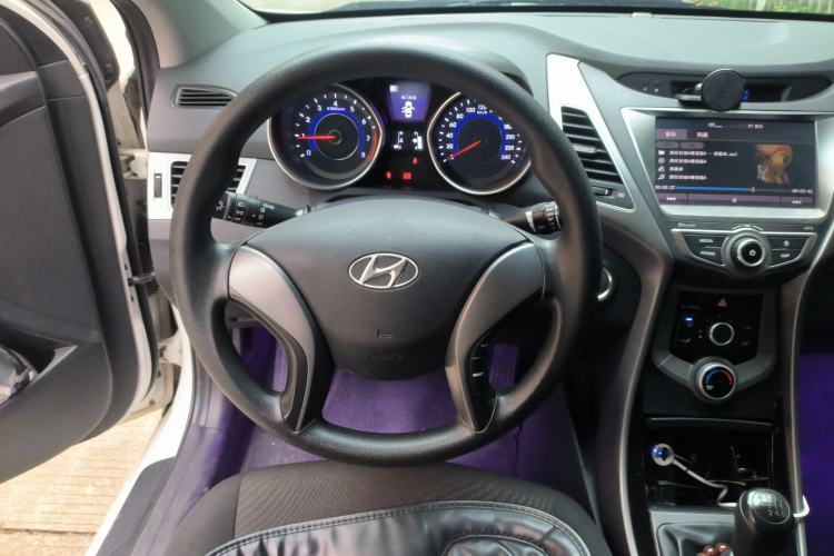 Used Hyundai Elantra (5th Generation / Langdong) 2016 1.6L Manual Luxury Model Steering Wheel