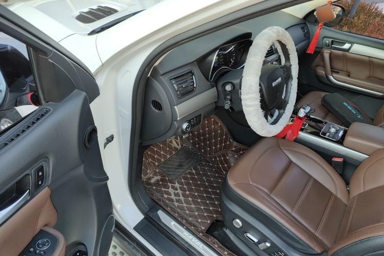 Used Haval H8 2017 2.0T Diesel Two-Wheel Drive Smart Edition