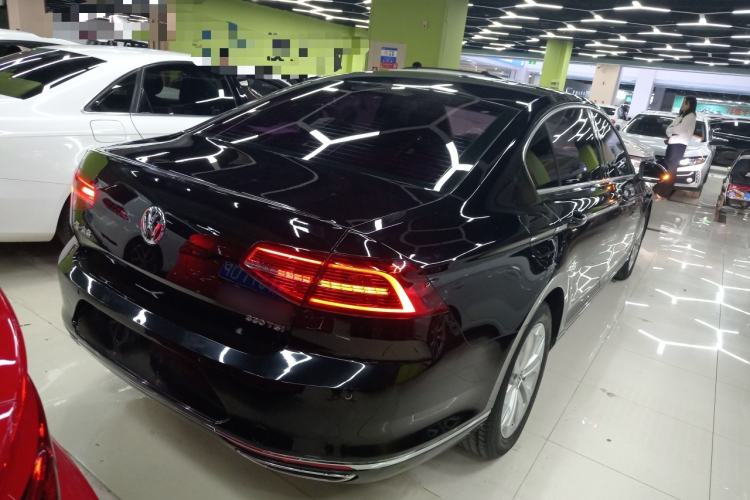 Used Volkswagen Magotan 2018 Facelift 330TSI DSG Luxury Model