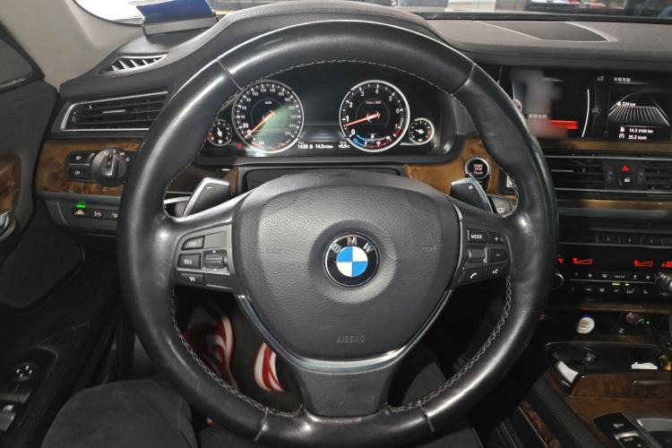 Used BMW 7 Series 2013 740Li Luxury Model
