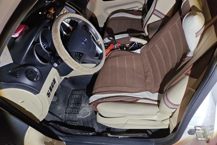 Used CHANGAN Eado 2015 1.6L Manual Luxury Model China IV Standard