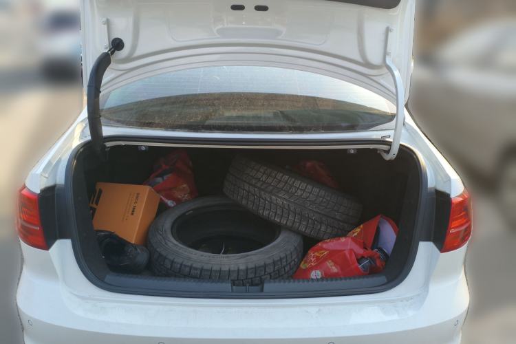 Used Volkswagen Sagitar 2015 230TSI Automatic Luxury Model Trunk