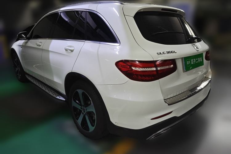 Used Mercedes-Benz GLC 2018 GLC 260 4MATIC Luxury Model