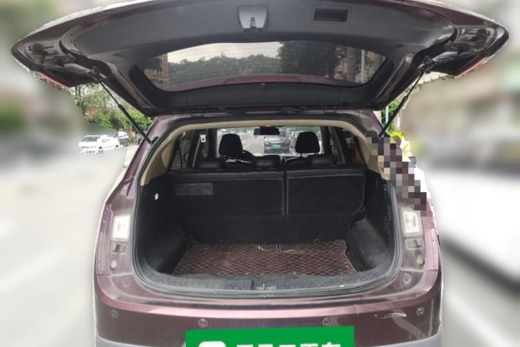 Used Baojun 560 2016 1.8L iAMT Luxury Model Trunk