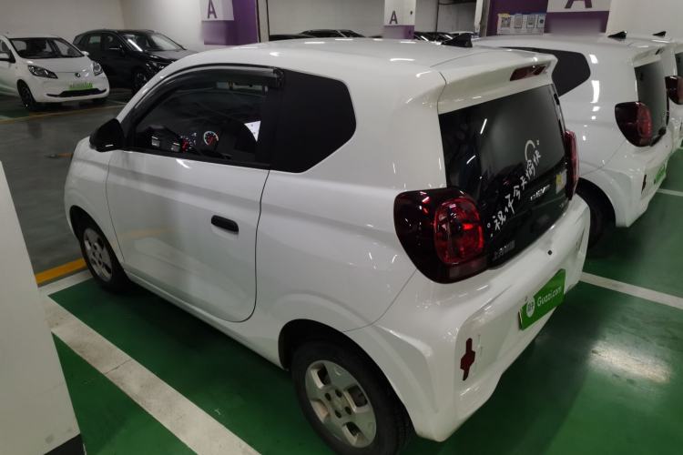 Used Roewe Clever 2021 302 km New Four-Seater Super-Efficient Version Rear Left 45 Deg