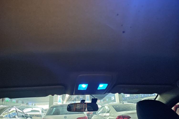 Used Mazda 3 Axela 2017 Sedan 1.5L Automatic Comfort Model China VI Standard Headliner