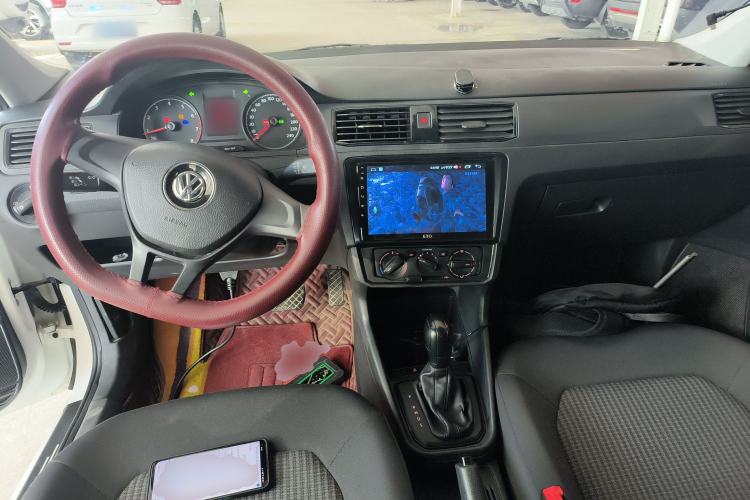 Used Volkswagen Santana 2021 1.5L Automatic Fashion Edition Center Console