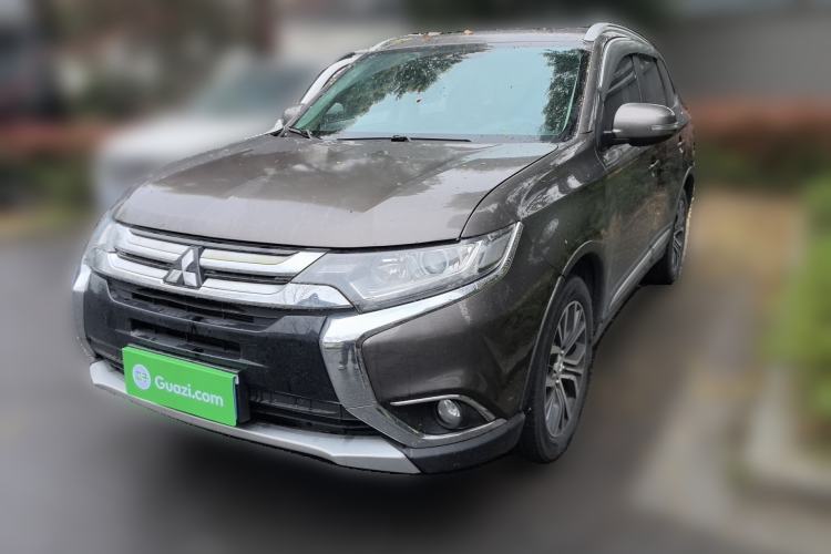 Used Mitsubishi Outlander 2017 2.0L Two-Wheel Drive Glory Edition 5 Seats
