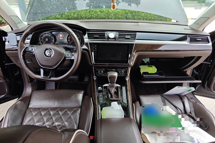 Used Volkswagen Phideon 2018 Revised Version 380TSI Two-Wheel-Drive Flagship Edition