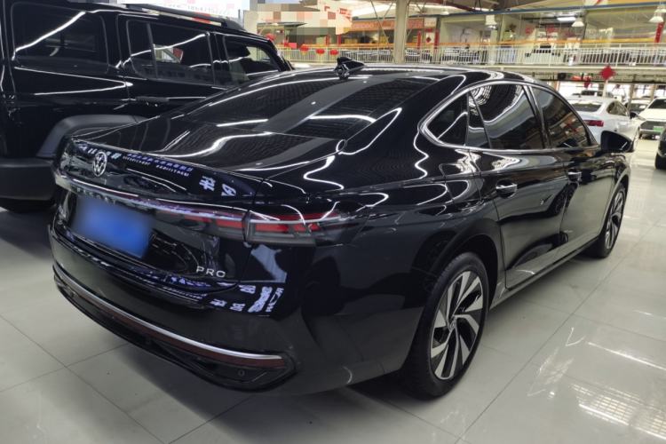 Used Volkswagen Passat 2025 Pro 380TSI Dragon Glory Edition