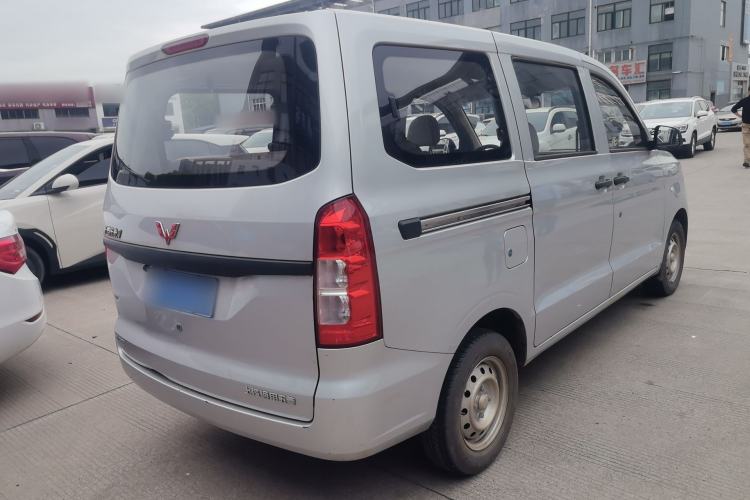 Used Wuling Hongguang V 2022 1.5L Jingqu Version Hydraulic Power Steering LAR Rear Right 45 Deg
