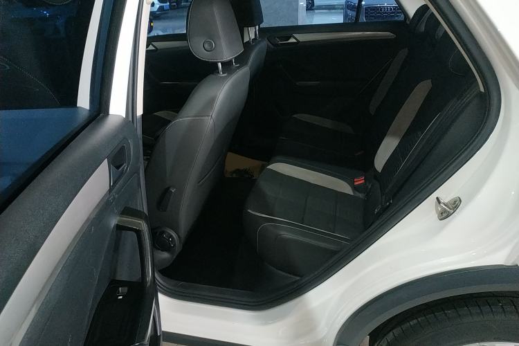 Used Volkswagen T-ROC 2022 280TSI DSG Two-Wheel Drive Elite PLUS