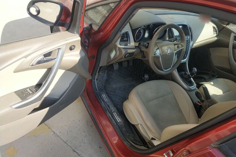 Used Buick GT 2013 GT 1.6L Manual Entry-Level Model