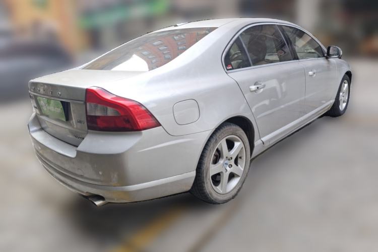 Used Volvo S80L 2010 2.5T Zhiya Edition
