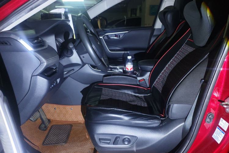 Used Toyota RAV4 2020 Dual-Engine 2.5L E-CVT 4x4 Elite PLUS Edition Left Front Seat