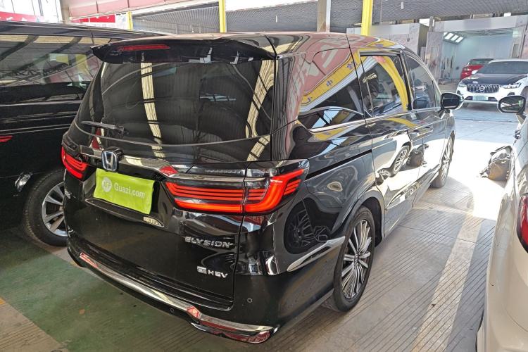 Used Honda Elysion 2022 2.0L eHEV Luxury Edition

