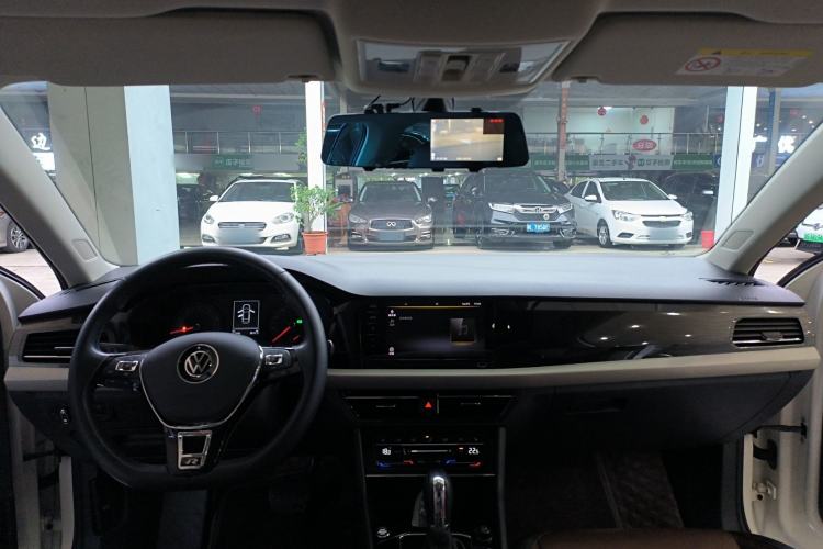 Used Volkswagen Lavida 2021 280TSI DSG Luxury Edition
