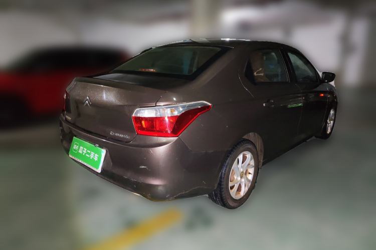 Used Citroen Elysee 2015 Zhishang Edition 1.6L Manual Fashion Model