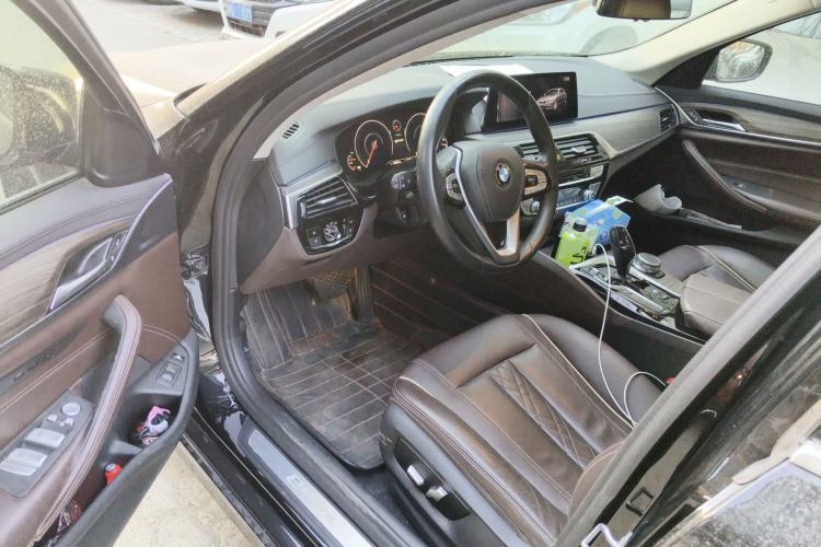 Used BMW 5 Series New Energy 2019 530Le Luxury Package Driver Seat