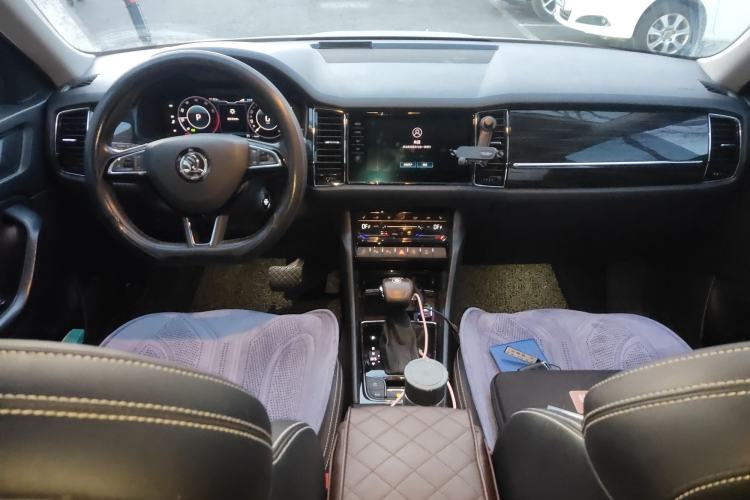 Used Skoda Kodiaq 2021 TSI330 7-Seater Two-Wheel-Drive Luxury Plus Edition
