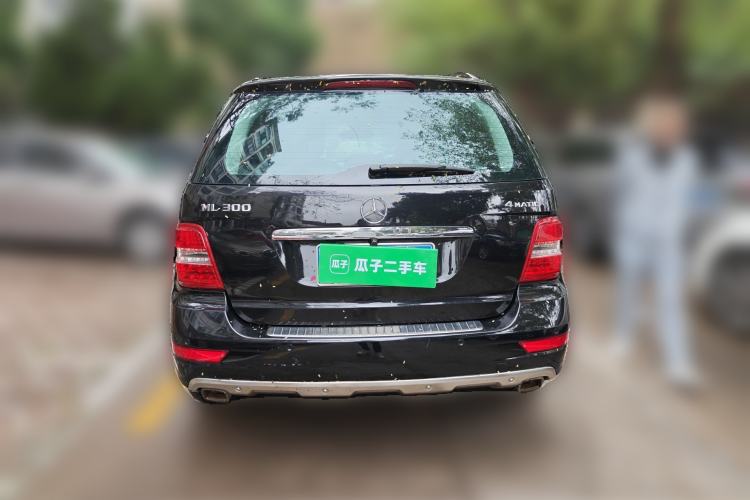 Used Mercedes-Benz M-Class 2010 ML 300 4MATIC