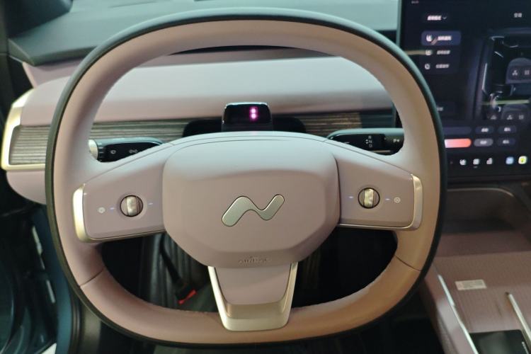 Used ONVO L60 2024 60 kWh Rear-Drive Version
