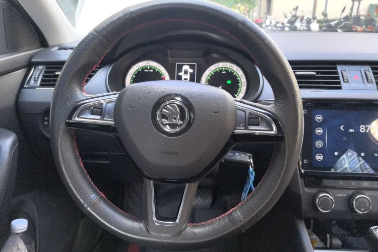 Used Skoda Octavia 2022 1.5L Automatic Comfort Edition Steering Wheel