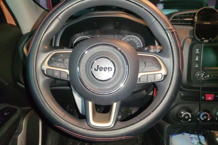 Used Jeep Renegade 2017 180T Automatic High-Energy Version