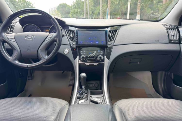 Used Hyundai Sonata 2014 2.4L Automatic Leading Edition China V Standard
