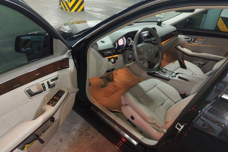 Used Mercedes-Benz E-Class 2010 E 260 L CGI Elegant Model Driver Seat