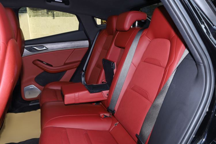 Used SERES SF5 2021 Four-Wheel Drive Freedom Expedition Edition
