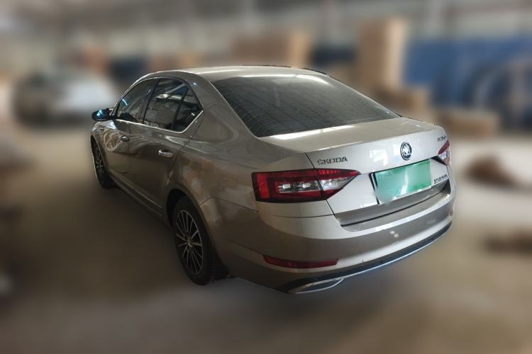 Used Skoda Octavia 2018 1.6L Automatic Luxury Edition