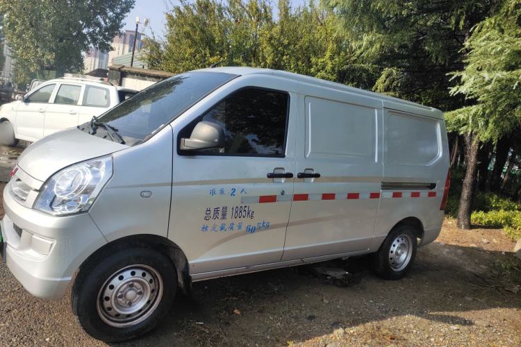 Used Wuling Rongguang S 2023 1.5L Basic Enclosed-Window Vehicle 2 Seats
