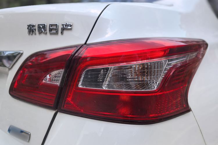 Used Nissan Sylphy 2018 1.6XV CVT Deluxe Edition Exterior 11