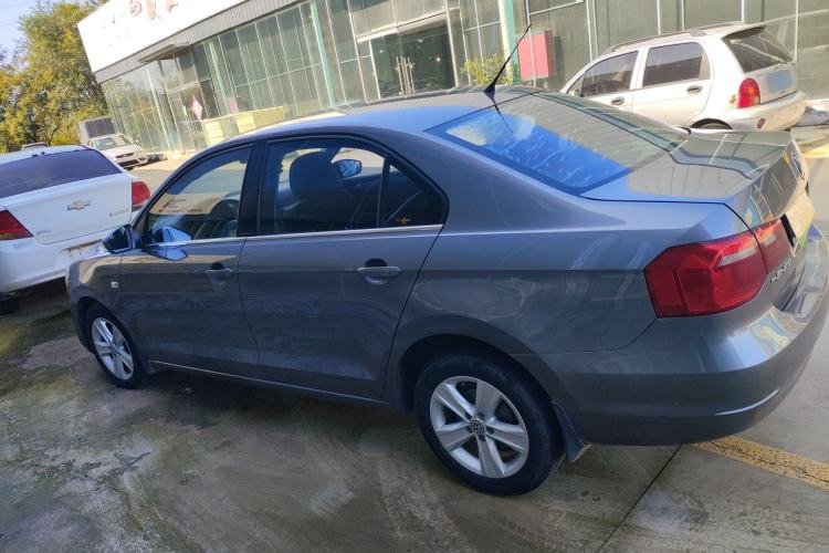 Used Volkswagen Jetta 2013 1.6L Manual Luxury Model