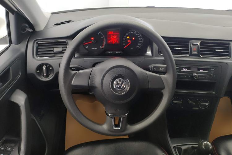 Used Volkswagen Santana 2015 1.4L Manual Fashion Edition