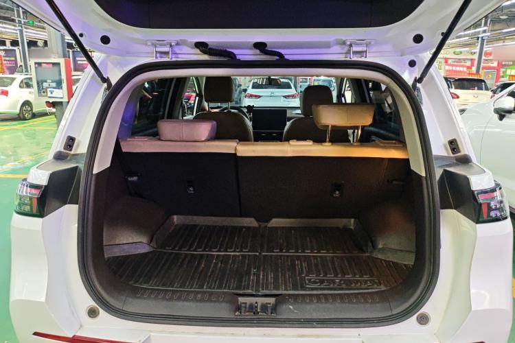 Used AION Y 2021 70 Intelligent Dynamic Edition Trunk