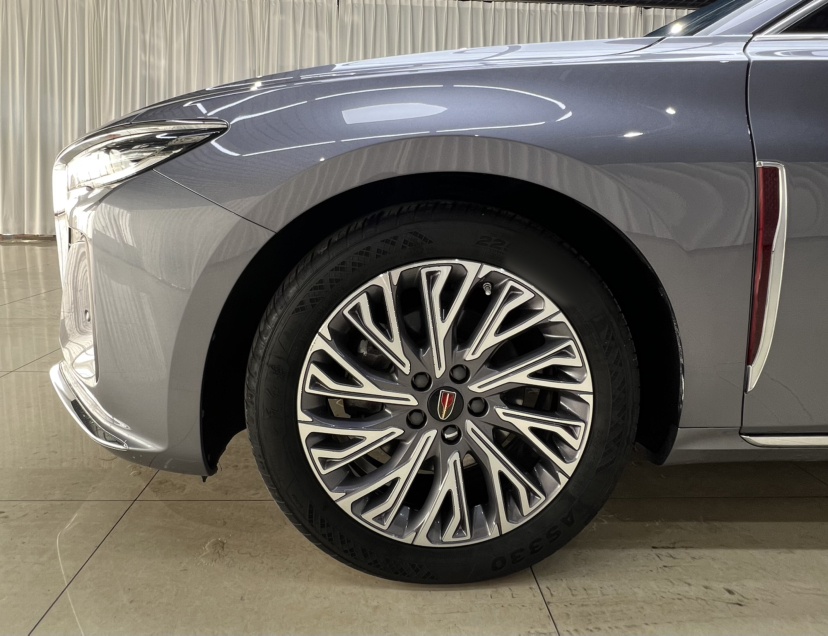Hongqi H5 2023 2.0T Automatic Smart Connect Flagship Edition - Chinese Trim Ling — снимка 15