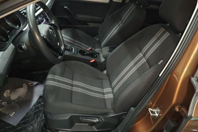 Used Volkswagen Lamando 2017 230TSI DSG Fashion Edition Left Front Seat