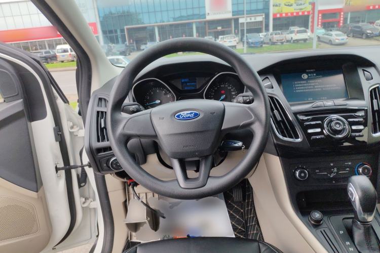 Used Ford Focus 2015 Sedan 1.6L Automatic Comfort Model