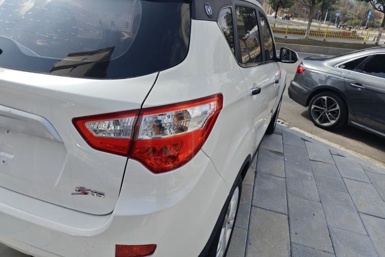 Used Changan CS35 2015 1.6L Automatic Luxury Model China V Standard
