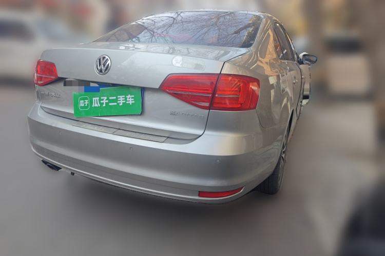 Used Volkswagen Sagitar 2015 230TSI Automatic Luxury Model
