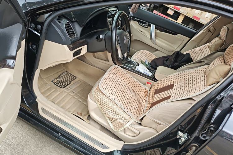 Used CHANGAN Raeton 2014 1.8T Automatic Elite Anniversary Edition China V Standard Driver Seat